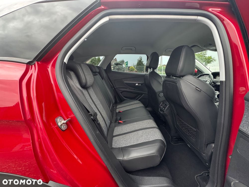 Peugeot 3008 PureTech 130 Stop & Start GPF Allure - 17