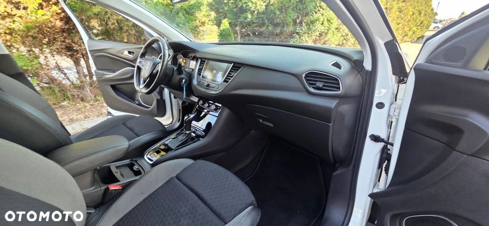 Opel Grandland X 1.2 Start/Stop Automatik Design Line - 36