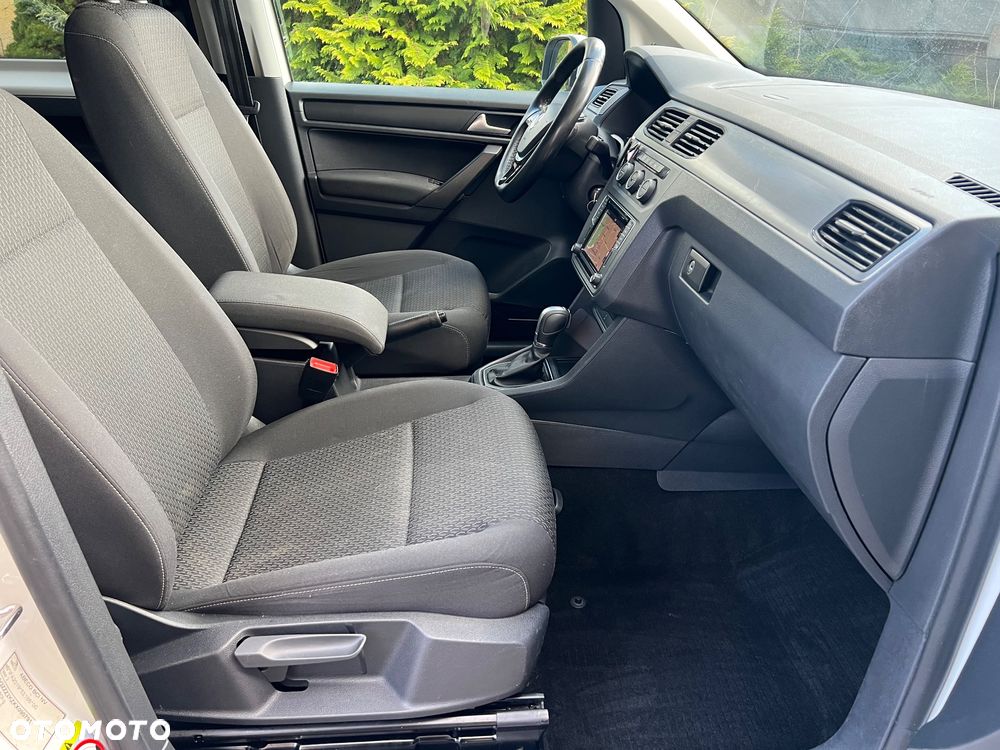 Volkswagen Caddy Maxi 2.0 TDI Comfortline DSG - 29