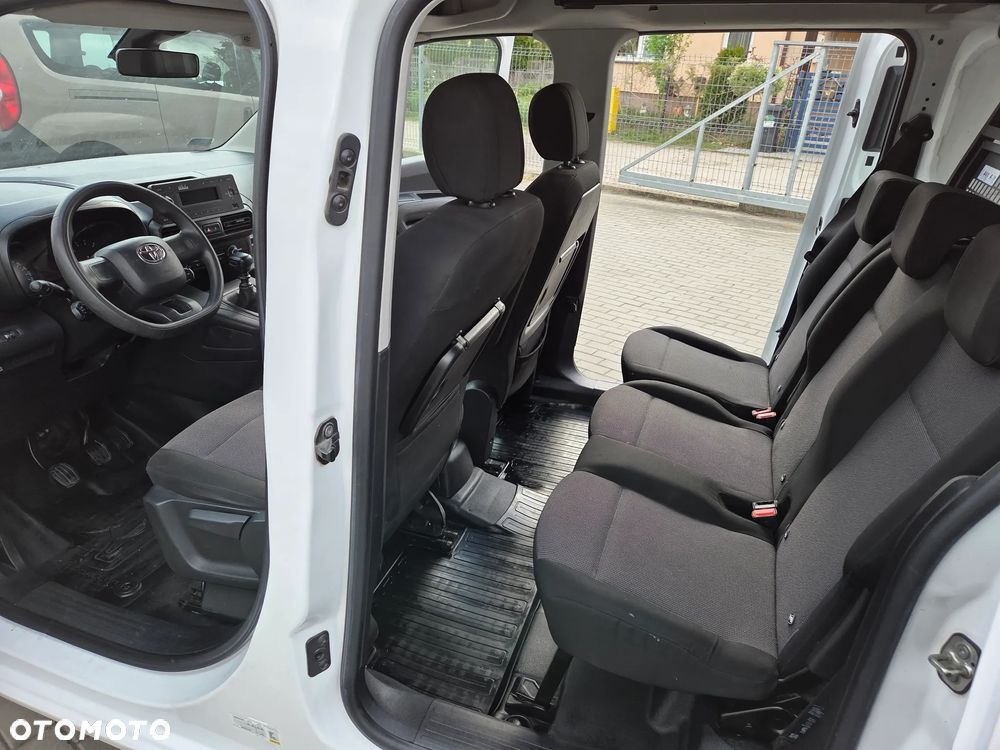 Toyota Proace City - 18