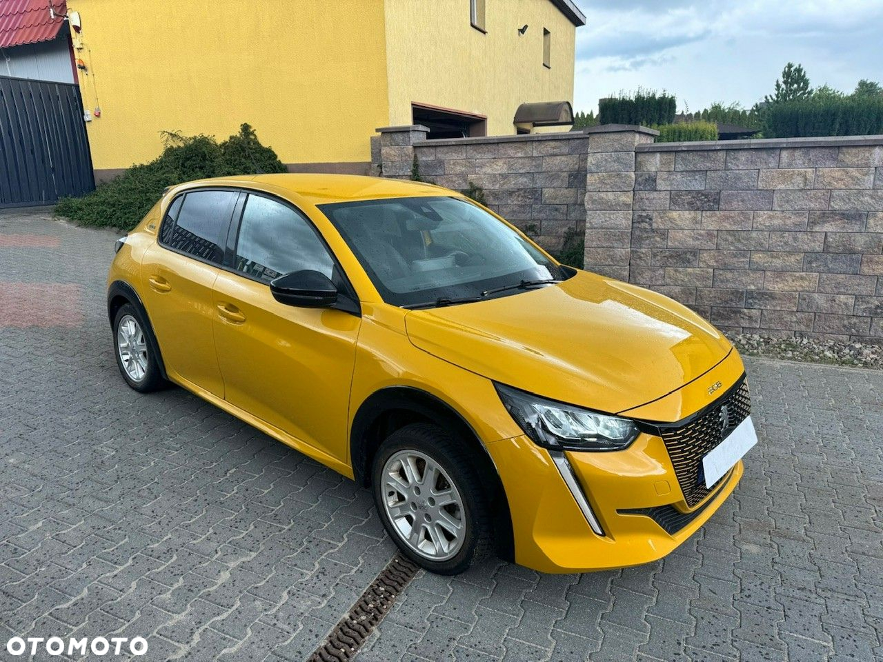 Peugeot 208 - 2