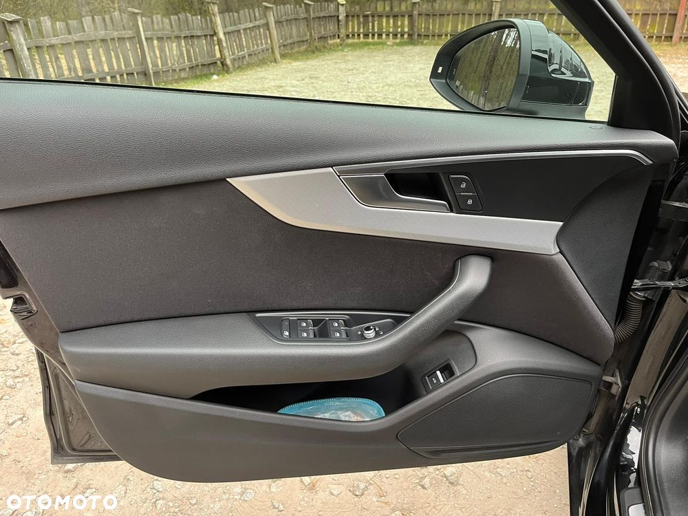 Audi A4 Avant 2.0 TDI Sport S tronic - 25