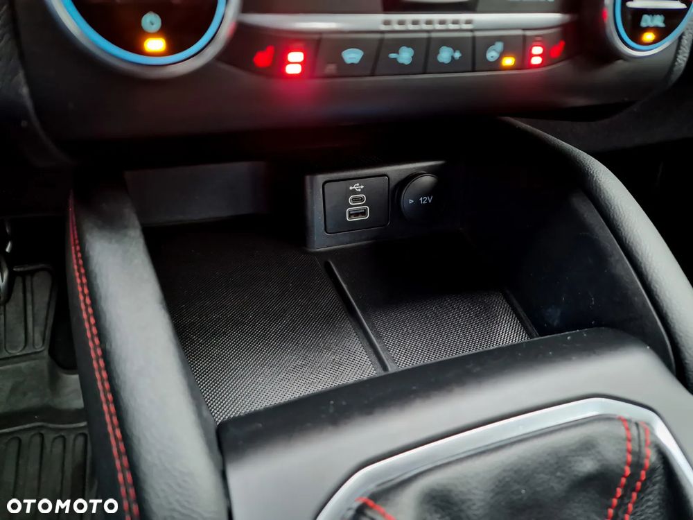 Ford Kuga 1.5 EcoBoost FWD ST-Line X - 15