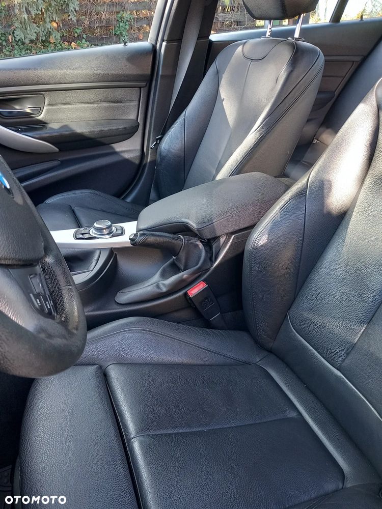 BMW Seria 3 316d - 11