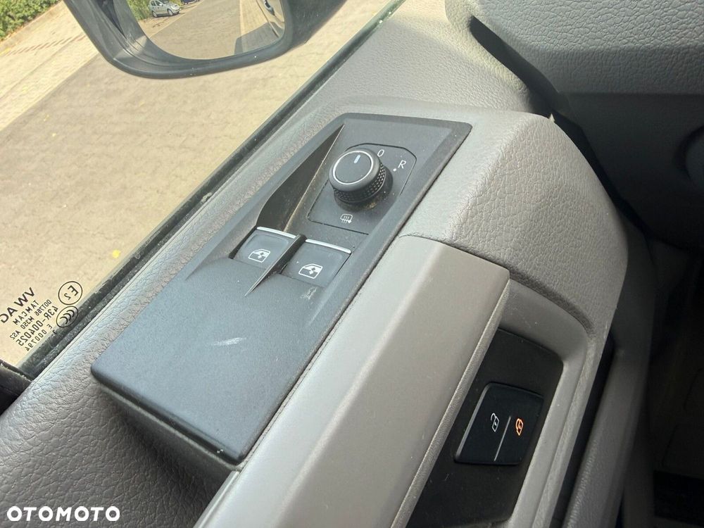 Volkswagen Crafter 35 furgon 140KM 3640 - 27