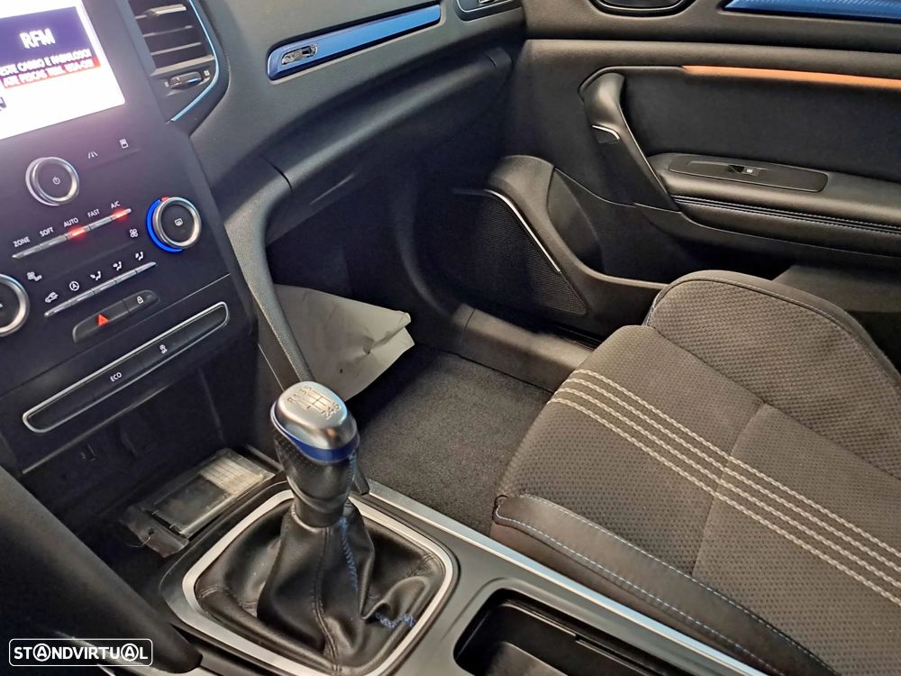 Renault Mégane Sport Tourer 1.5 dCi GT Line - 17