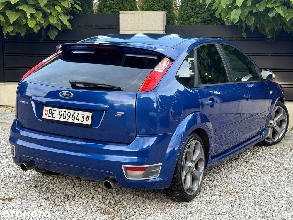 Ford Focus 2.5 ST - 9