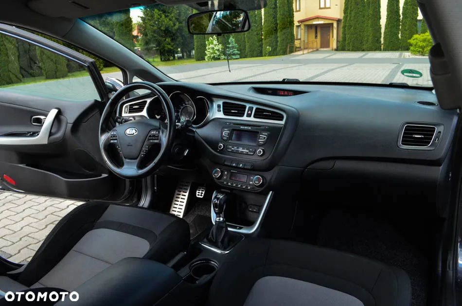 Kia Ceed 1.6 GDI SW Vision - 36