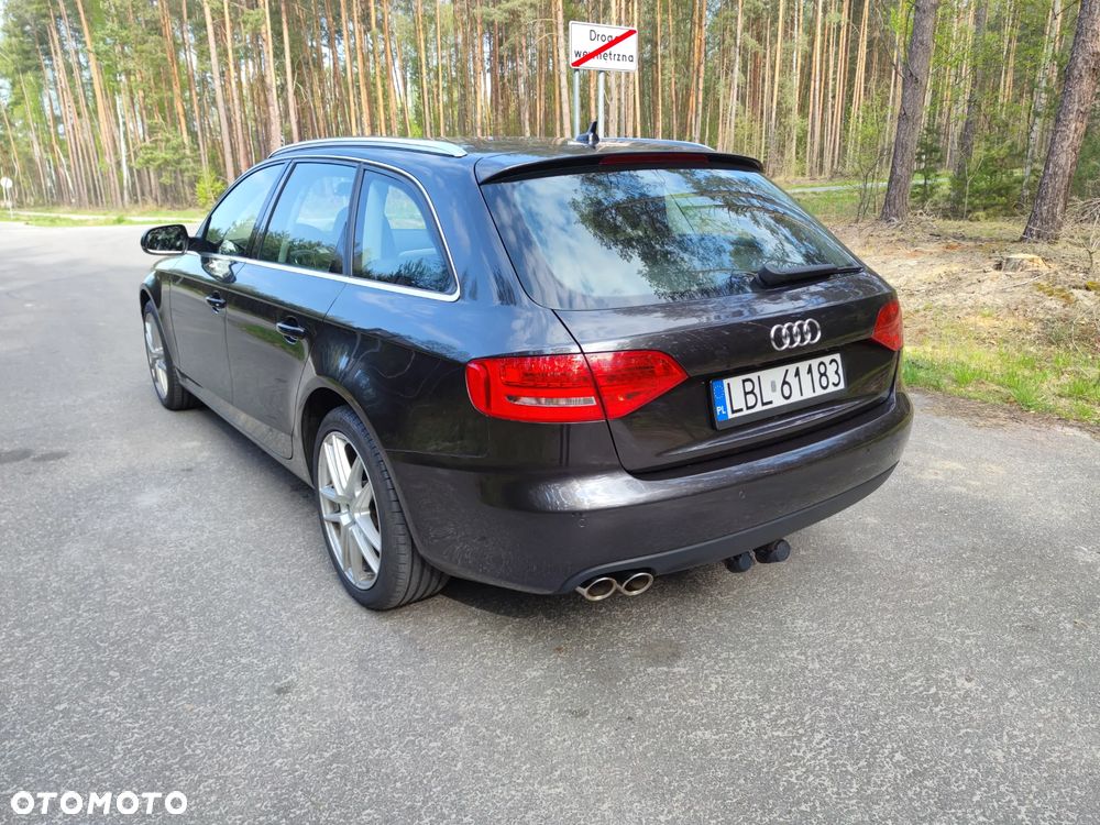 Audi A4 Avant 2.0 TDI DPF Ambiente - 6