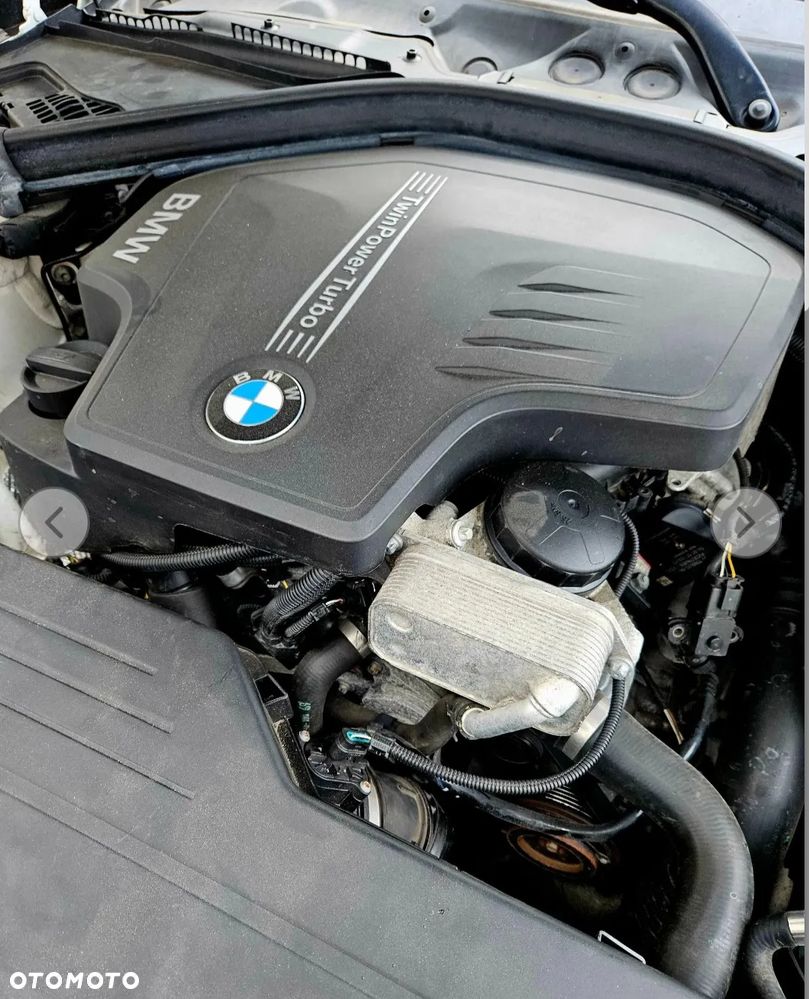 BMW Seria 3 320i xDrive - 17