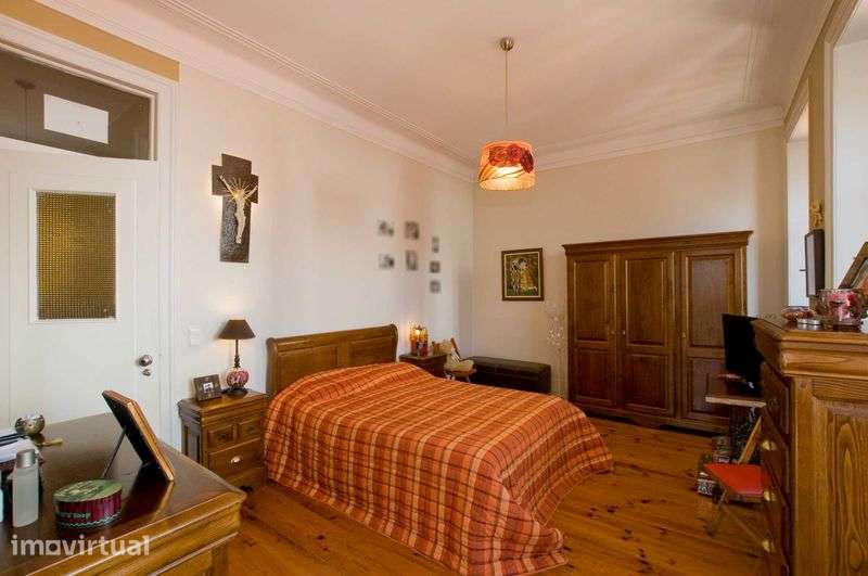 Apartamento T6 - Av. Almirante Reis - Anjos, Arroios. - Grande imagem: 4/12