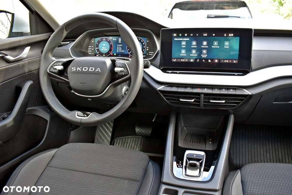 Skoda Octavia 1.5 TSI mHEV Selection DSG - 18