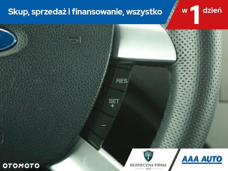 Ford Kuga - 18