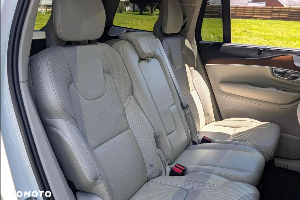 Volvo XC 90 - 17