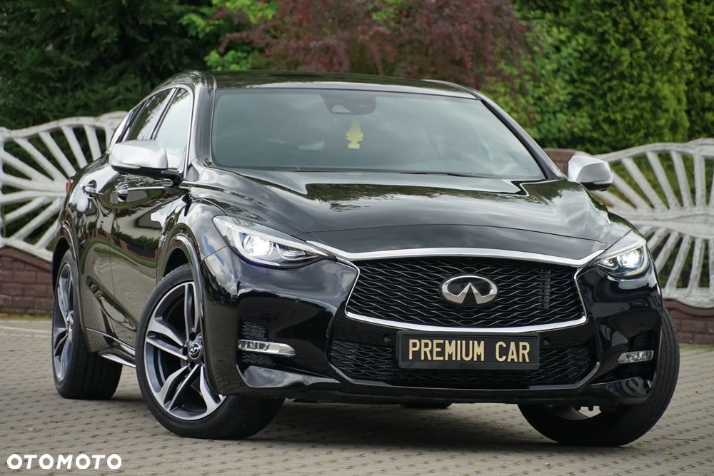Infiniti Q30 2.0t DCT AWD Sport - 7
