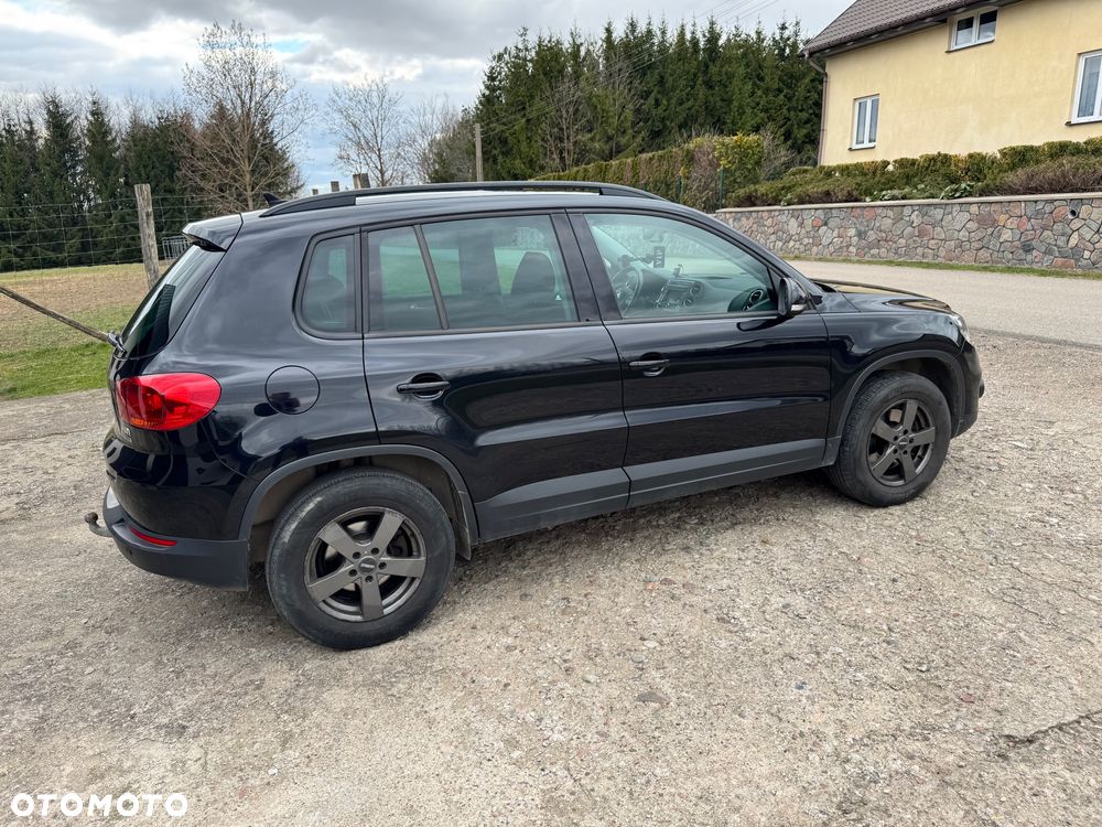 Volkswagen Tiguan 2.0 TDI BlueMot Trend&Fun - 9