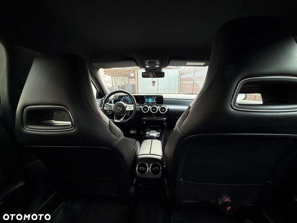 Mercedes-Benz Klasa A 200 AMG Line 7G-DCT - 7