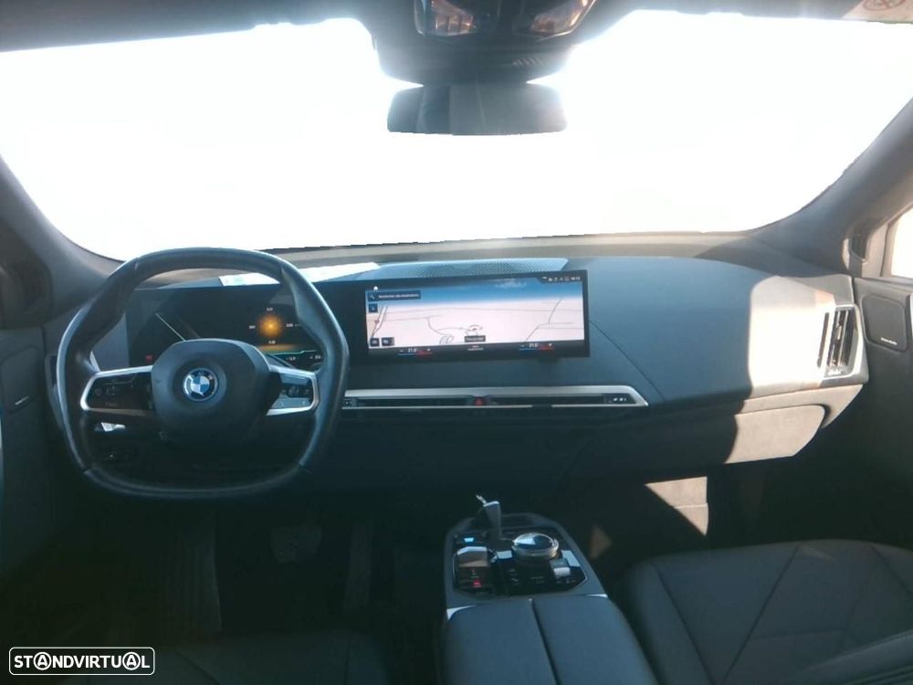 BMW iX xDrive 40 Pack Desportivo - 5