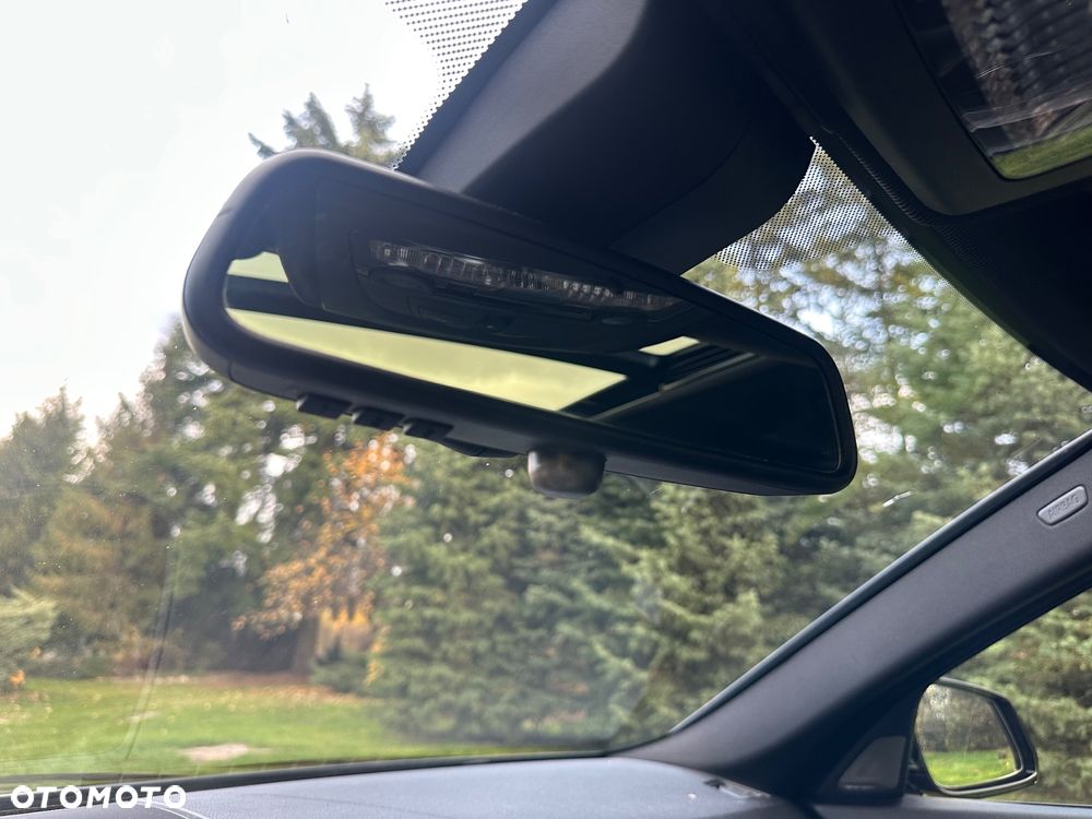 BMW Seria 5 535d xDrive - 25