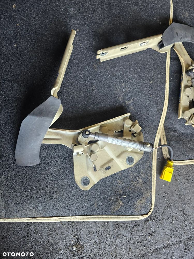 Zawiasy maski z nabojami touran III   5TA - 4