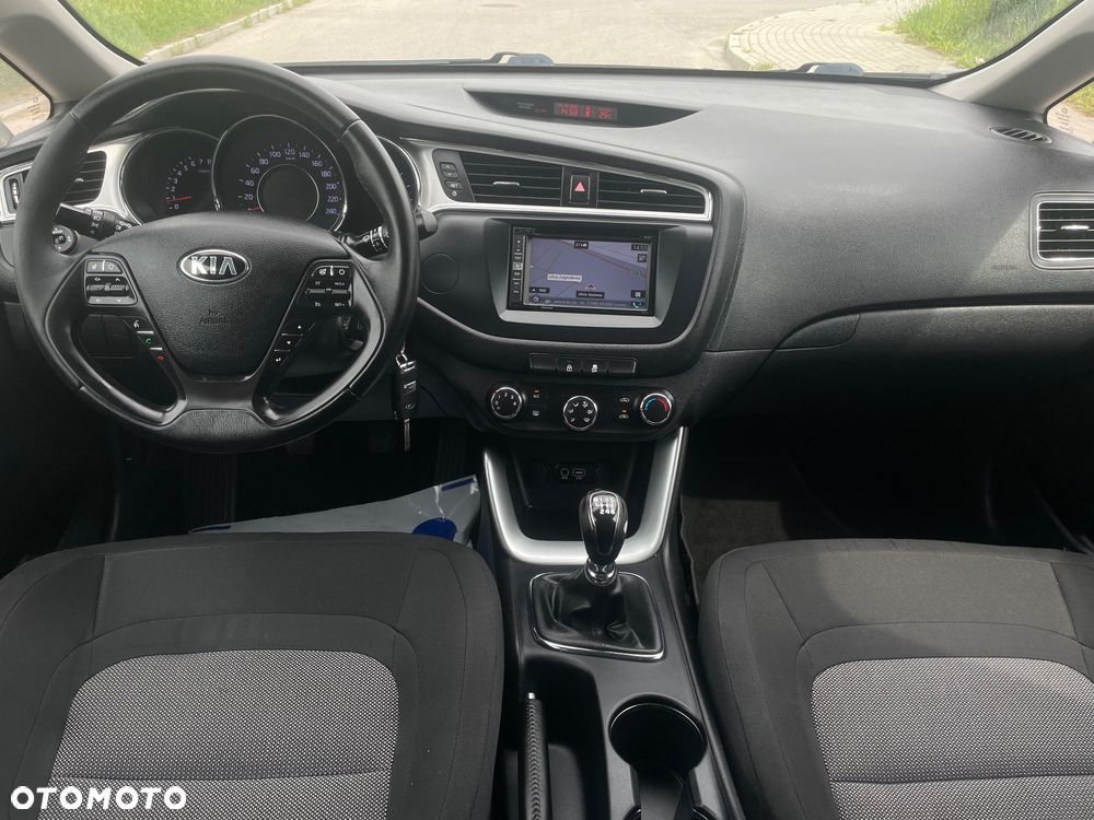 Kia Ceed 1.4 CVVT Vision - 10