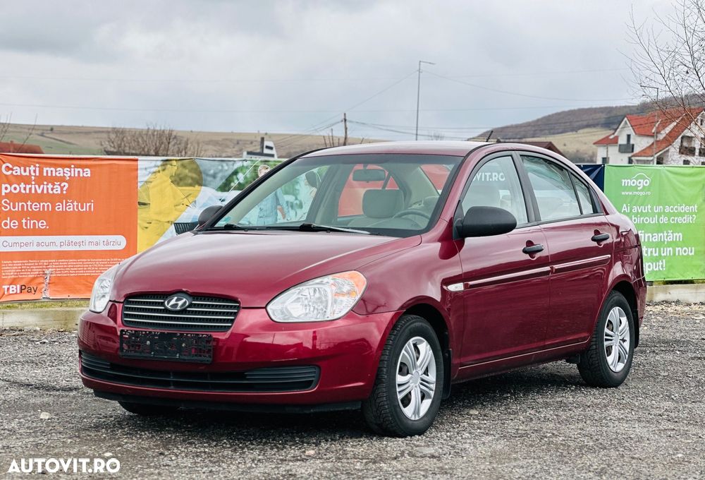Hyundai Accent 1.4 GL - 1