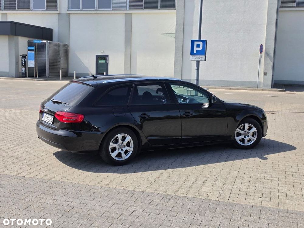 Audi A4 Avant - 4