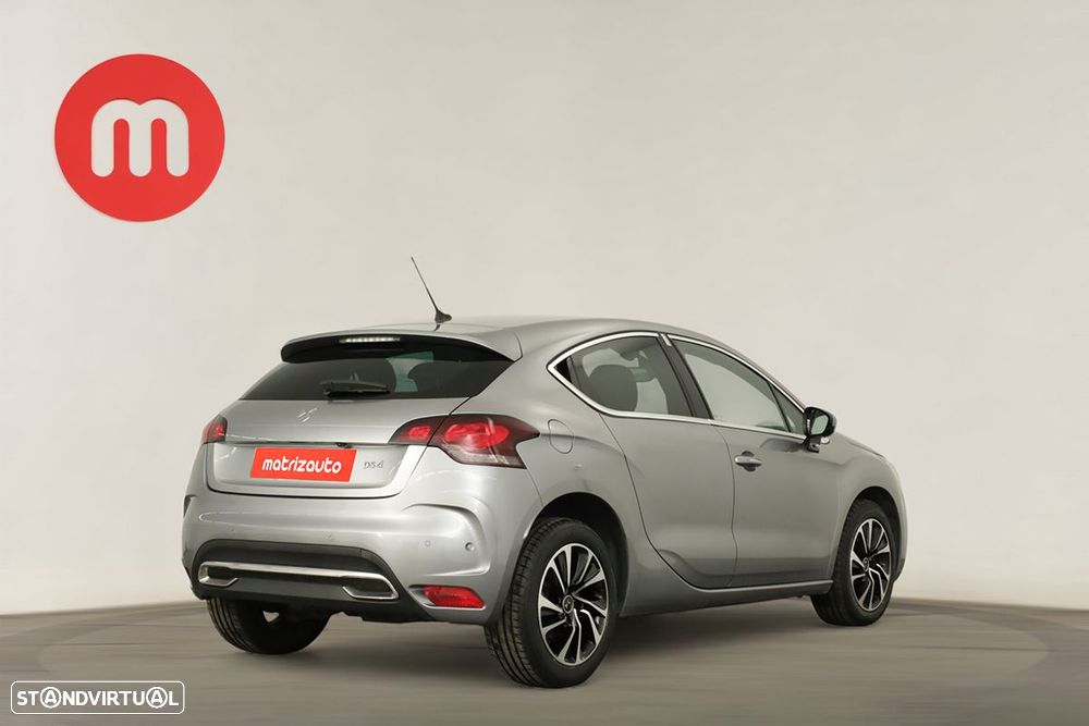 DS DS4 Crossback 1.6 BlueHDi Connected Chic EAT6 - 4