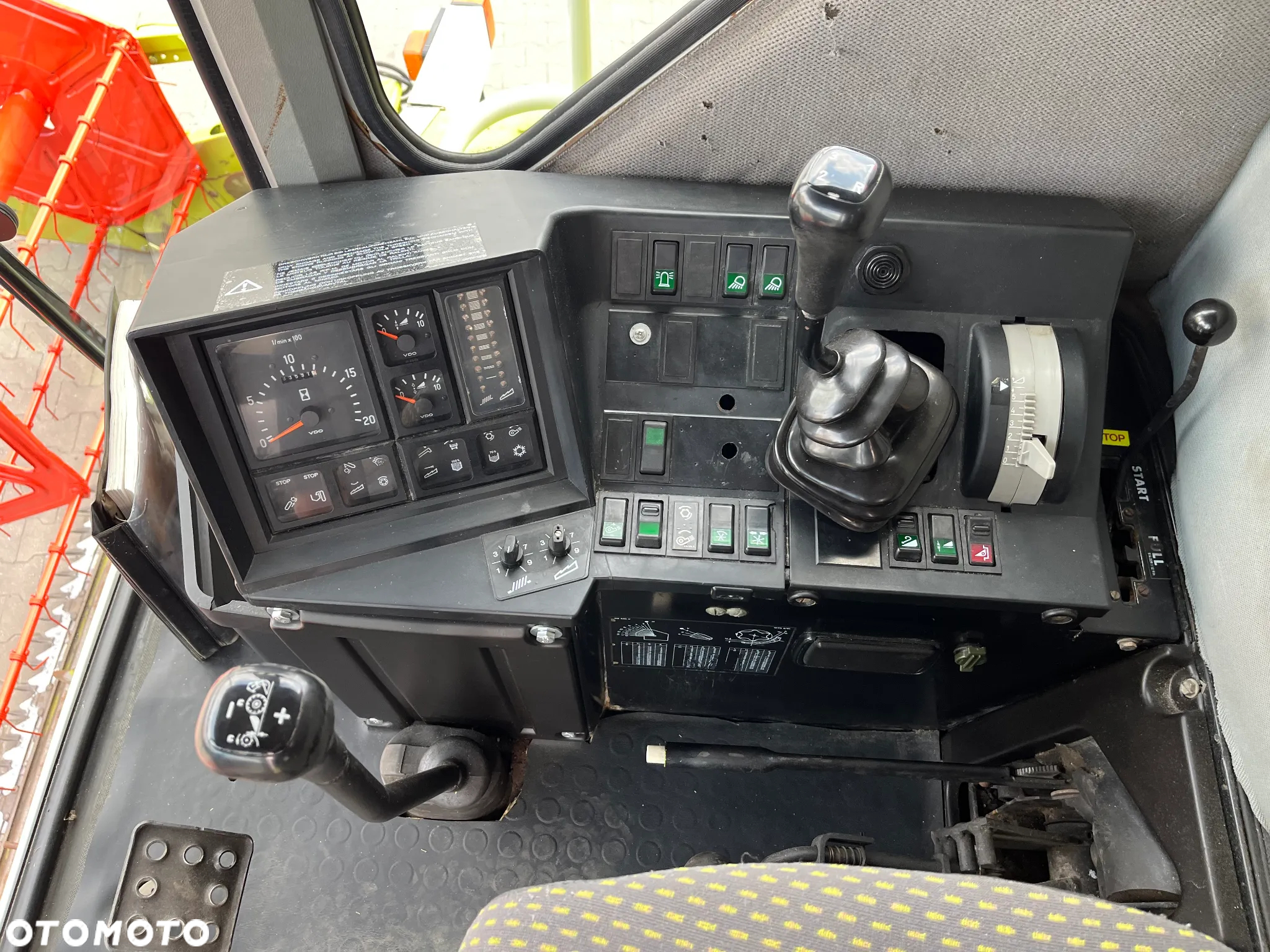 Claas Dominator 108 Classic - 16