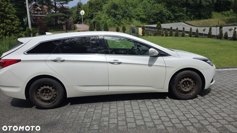 Hyundai i40 1.7 CRDi Comfort + - 34