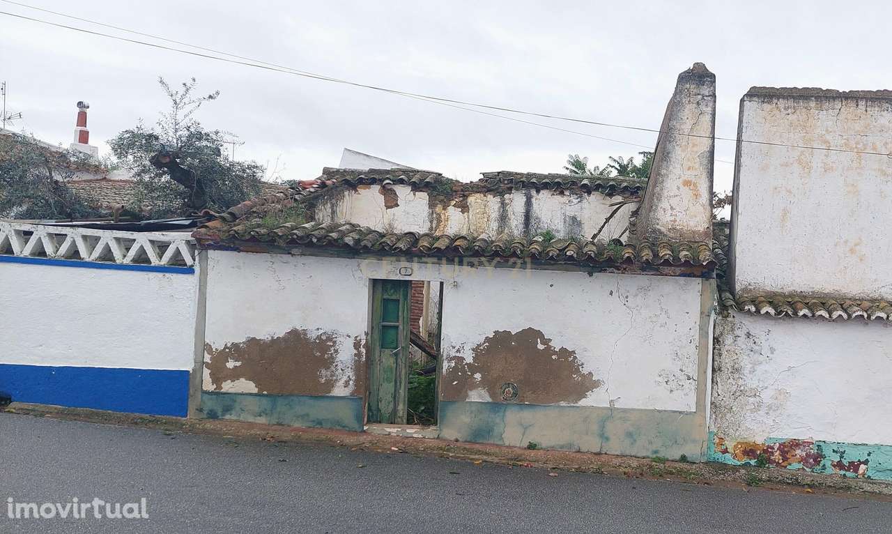Oportunidade -  Casa de aldeia em ruina com projeto de arquitetura par - Grande imagem: 4/35