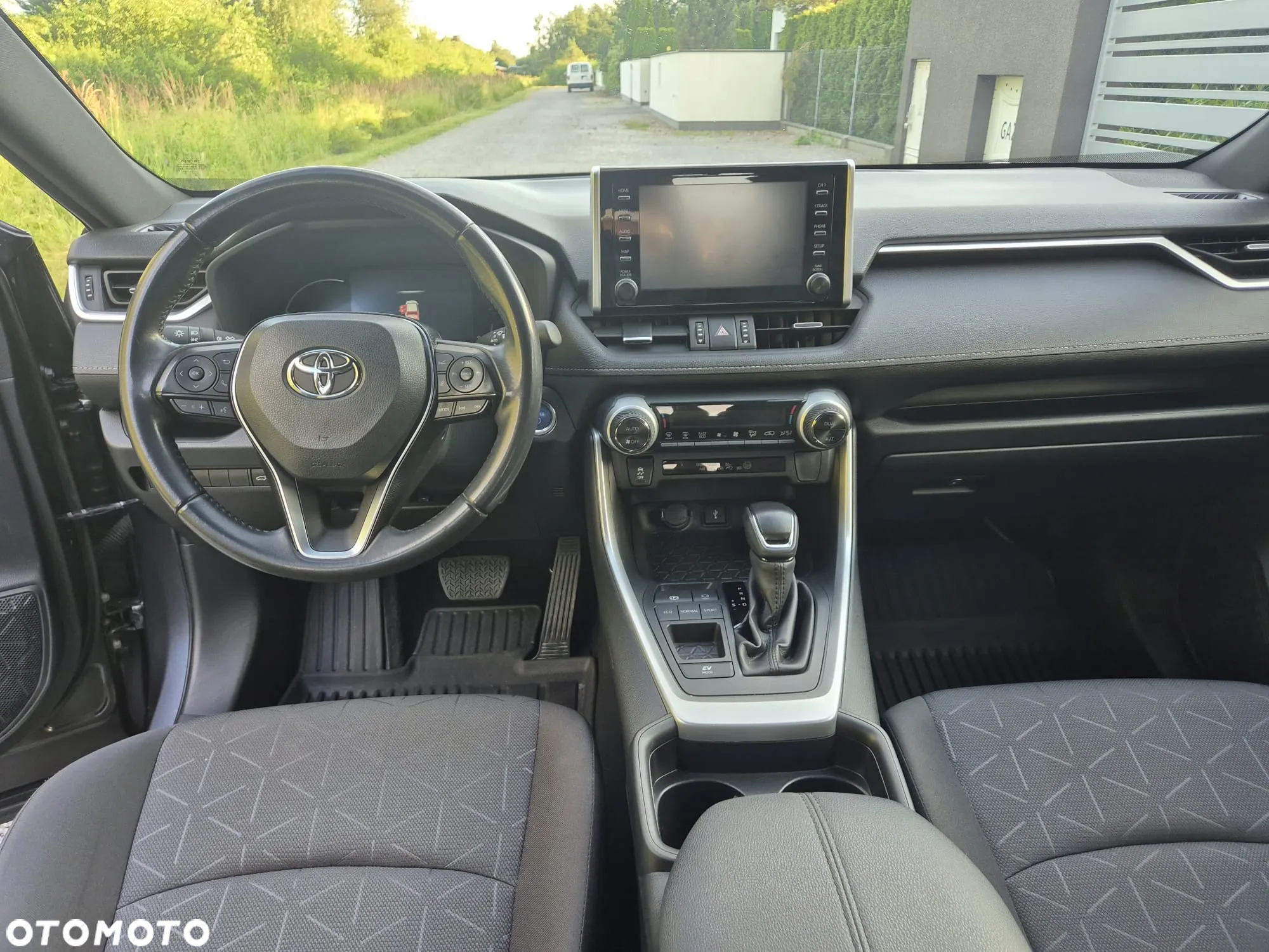 Toyota RAV4 2.5 Hybrid Comfort 4x2 - 19
