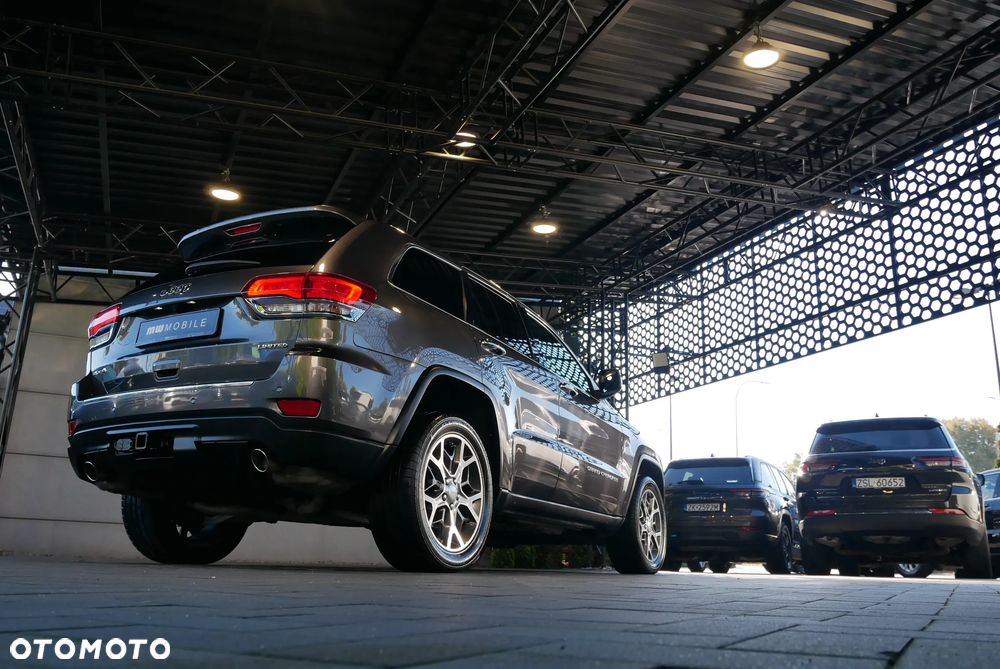 Jeep Grand Cherokee - 40