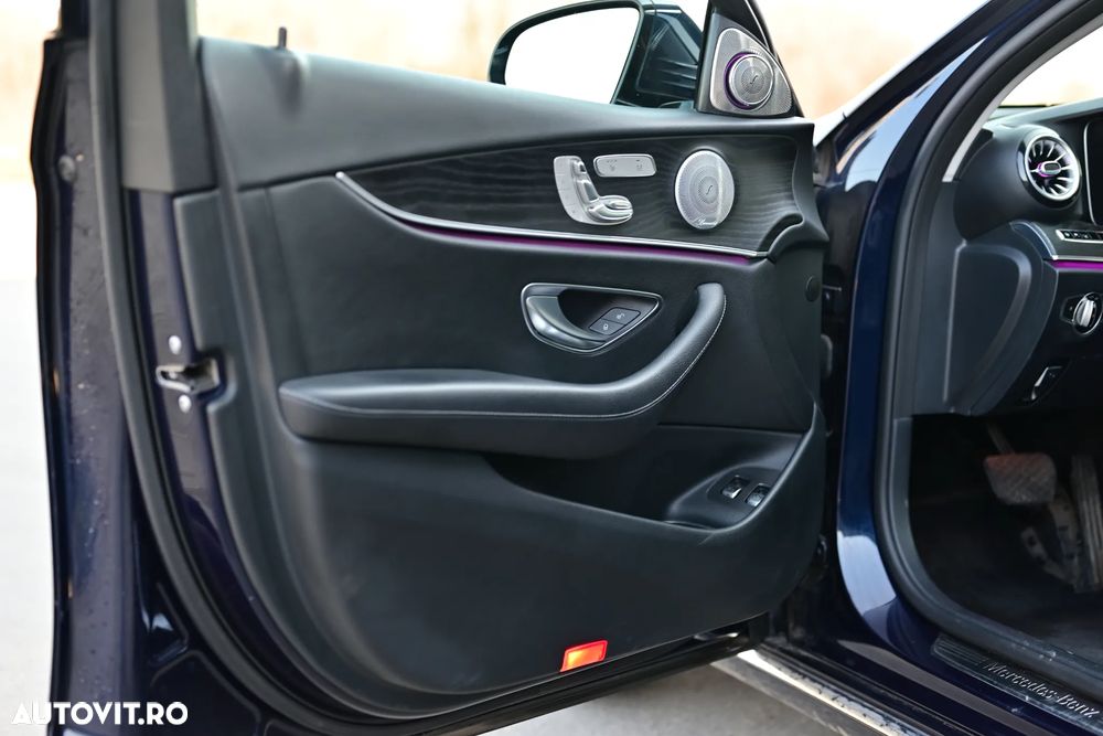 Mercedes-Benz E - 11