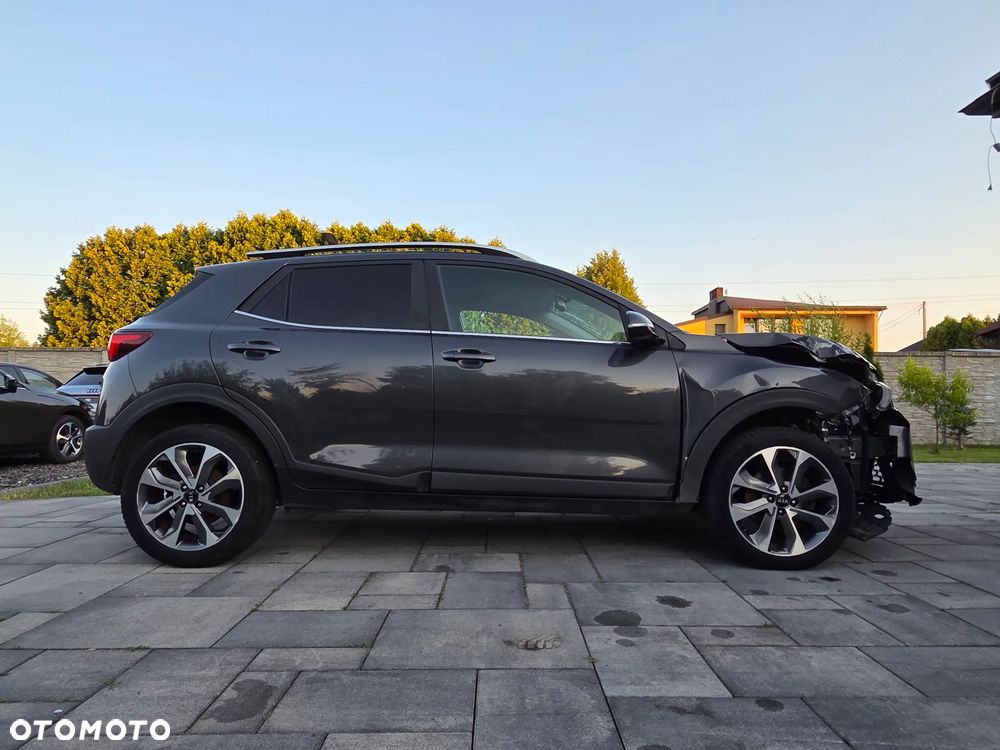 Kia Stonic 1.4 L - 8
