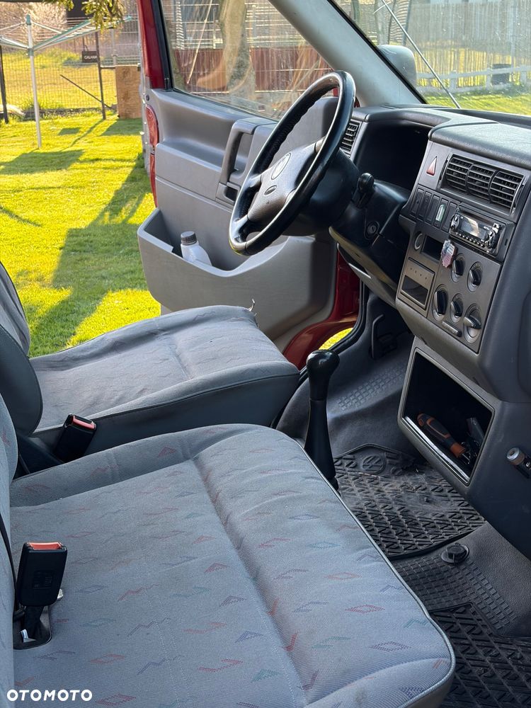 Volkswagen Transporter T4 - 8