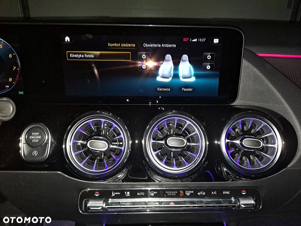 Mercedes-Benz GLA 250 4Matic 8G-DCT Progressive - 29