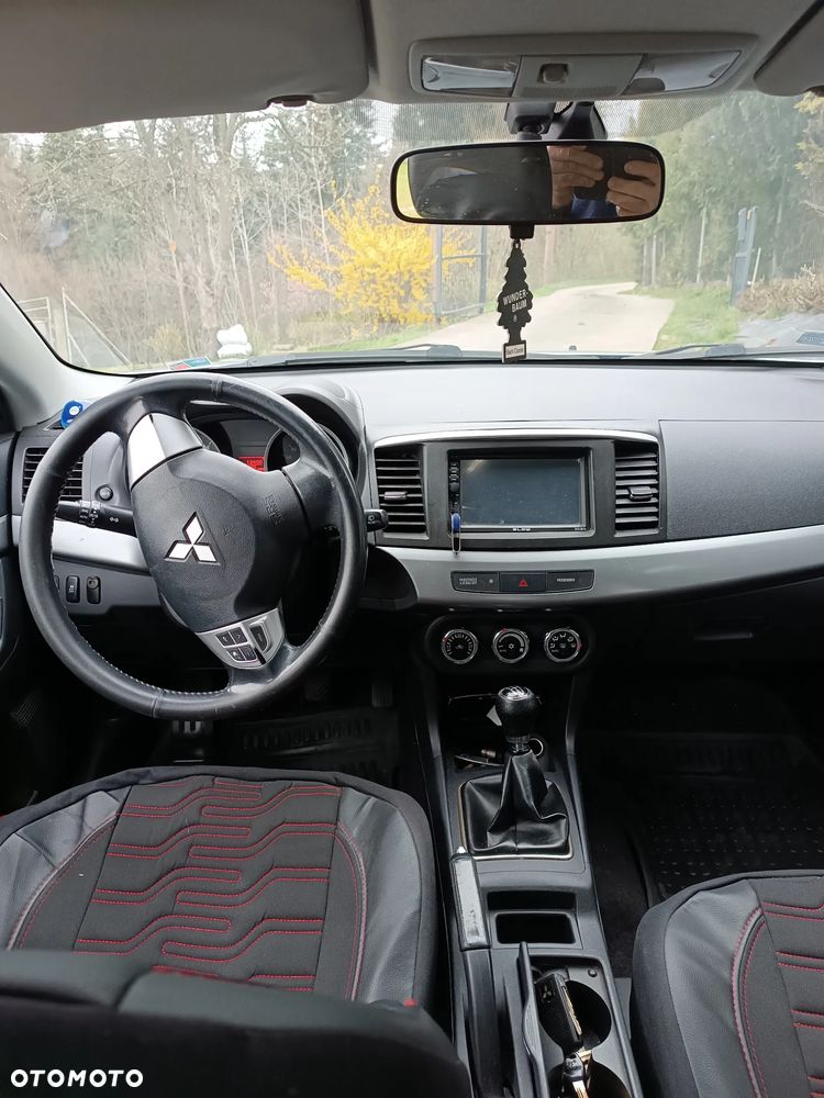 Mitsubishi Lancer 1.6 Inform - 5