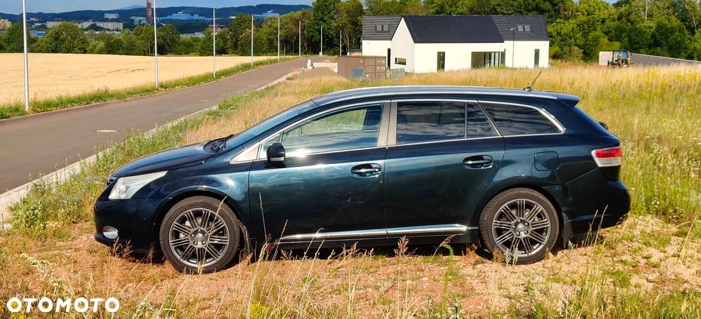 Toyota Avensis 2.0 Premium MS - 18