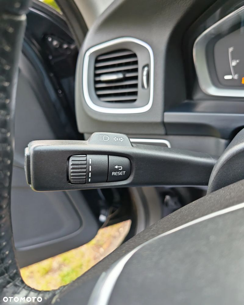 Volvo V60 Cross Country D4 Geartronic Summum - 33