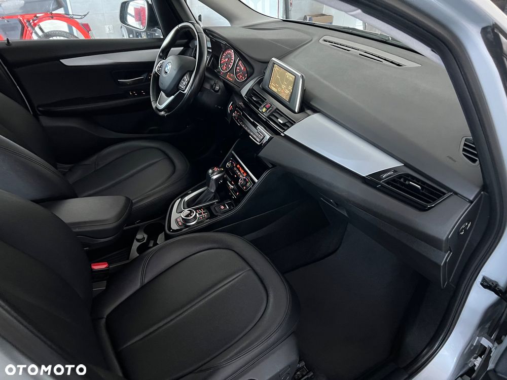 BMW Seria 2 218d Sport-Aut Luxury Line - 27