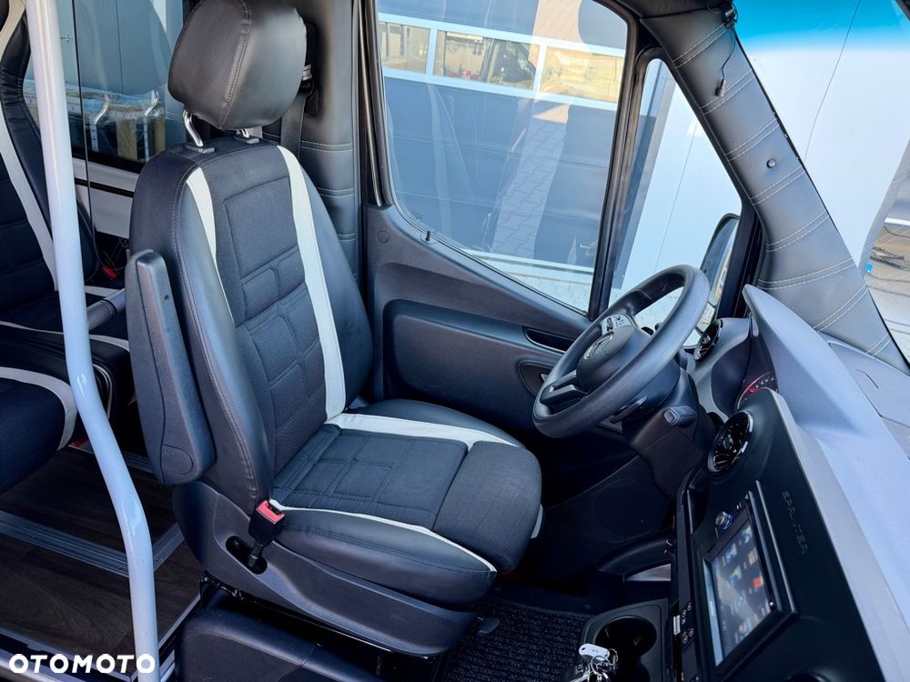 Mercedes-Benz Sprinter 519 24 miejsca 3.0 V6 automat turystyczny - 11