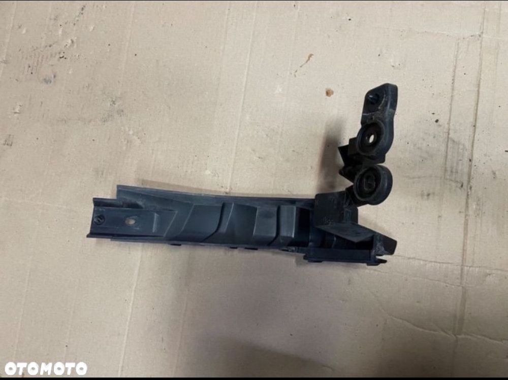 Ślizg zderzaka tył Jaguar f-pace x761 - 3