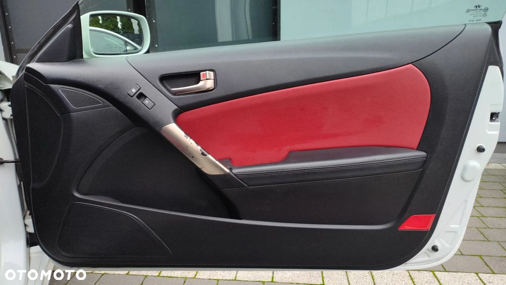 Hyundai Genesis - 28