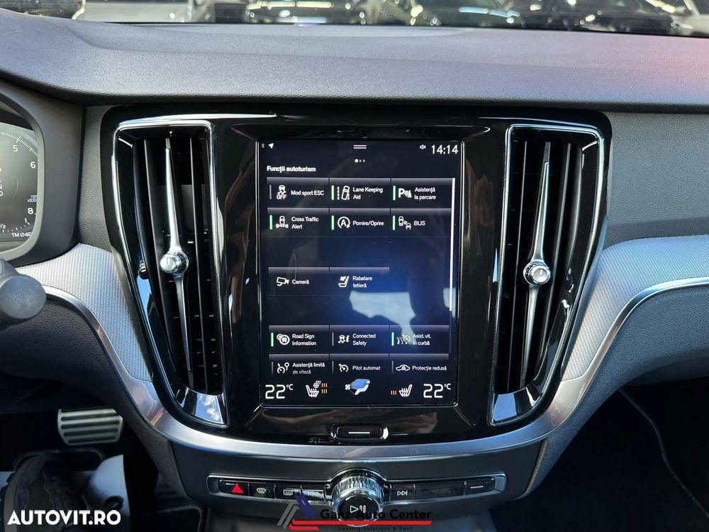 Volvo S60 T5 R-Design - 24