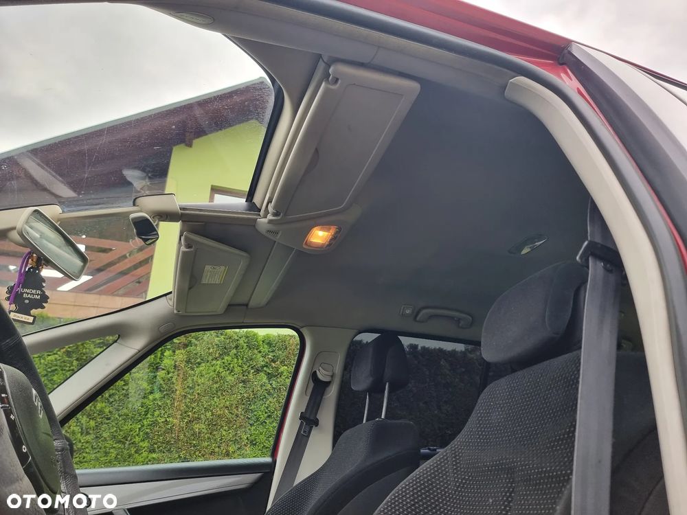 Citroën C4 Picasso 1.6 HDi Impress - 20