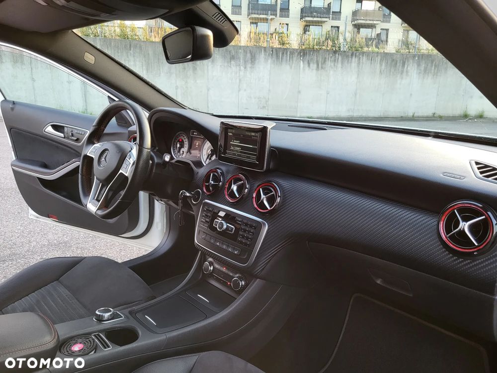 Mercedes-Benz Klasa A 250 Sport 7G-DCT - 20