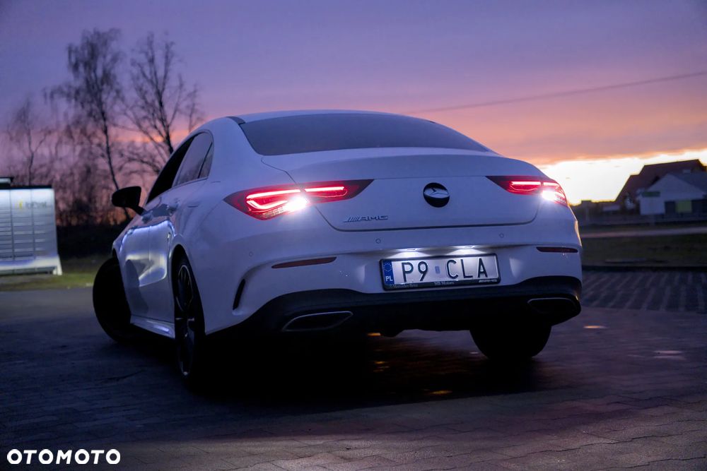 Mercedes-Benz CLA 180 AMG Line - 32