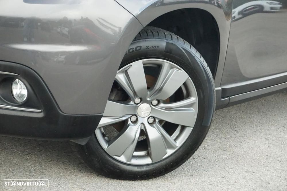 Peugeot 2008 1.6 BlueHDi Allure - 23