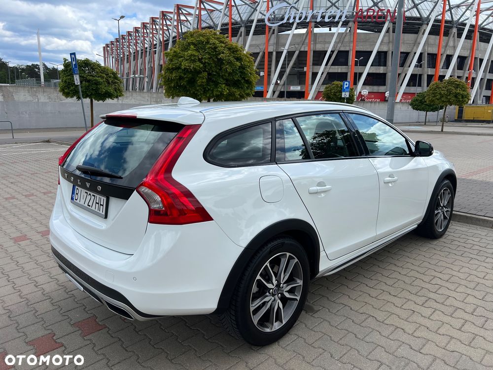 Volvo V60 Cross Country D4 AWD Summum - 25